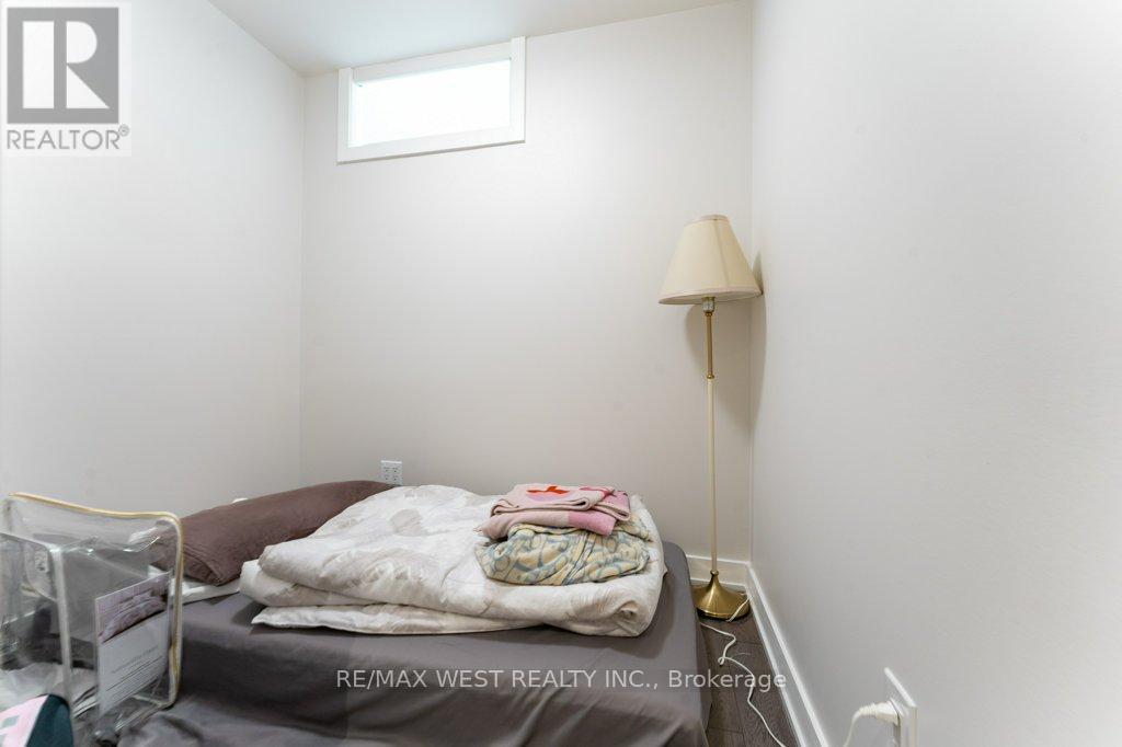 167 Quebec Avenue, Toronto, Ontario  M6S 3W1 - Photo 34 - W12449672