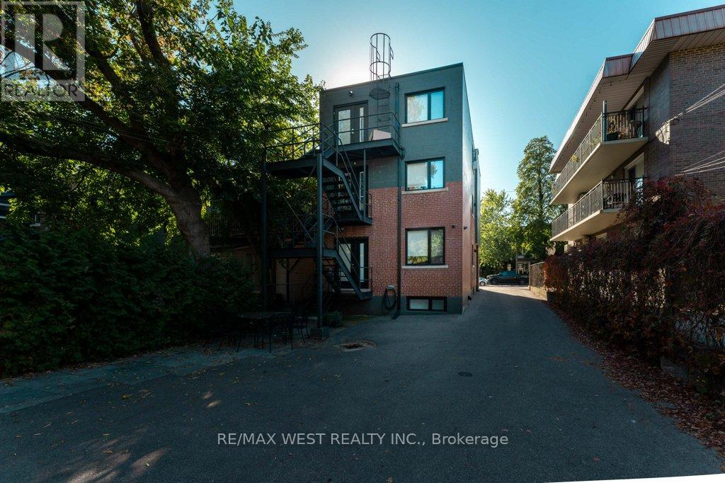 167 Quebec Avenue, Toronto, Ontario  M6S 3W1 - Photo 45 - W12449672