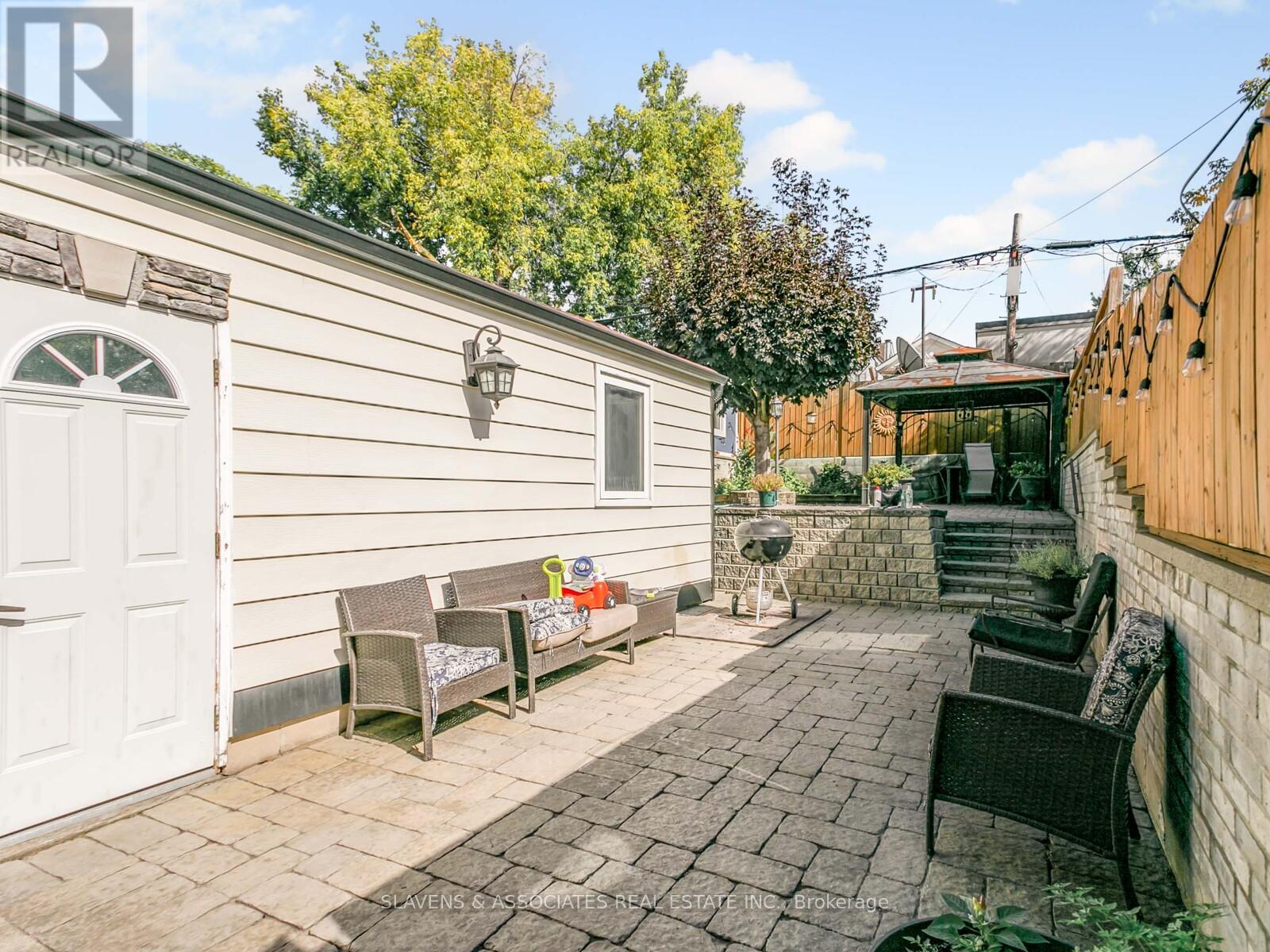 Basement - 213b Blackthorne Avenue, Toronto, Ontario  M6N 3H7 - Photo 11 - W12449693