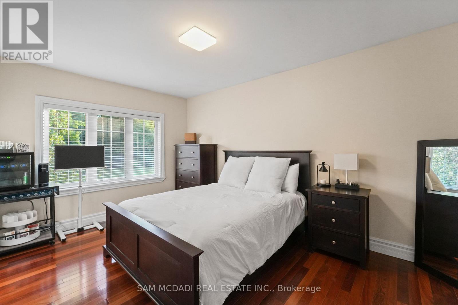 724 Atoka Drive, Mississauga, Ontario  L5H 1Y6 - Photo 20 - W12449718