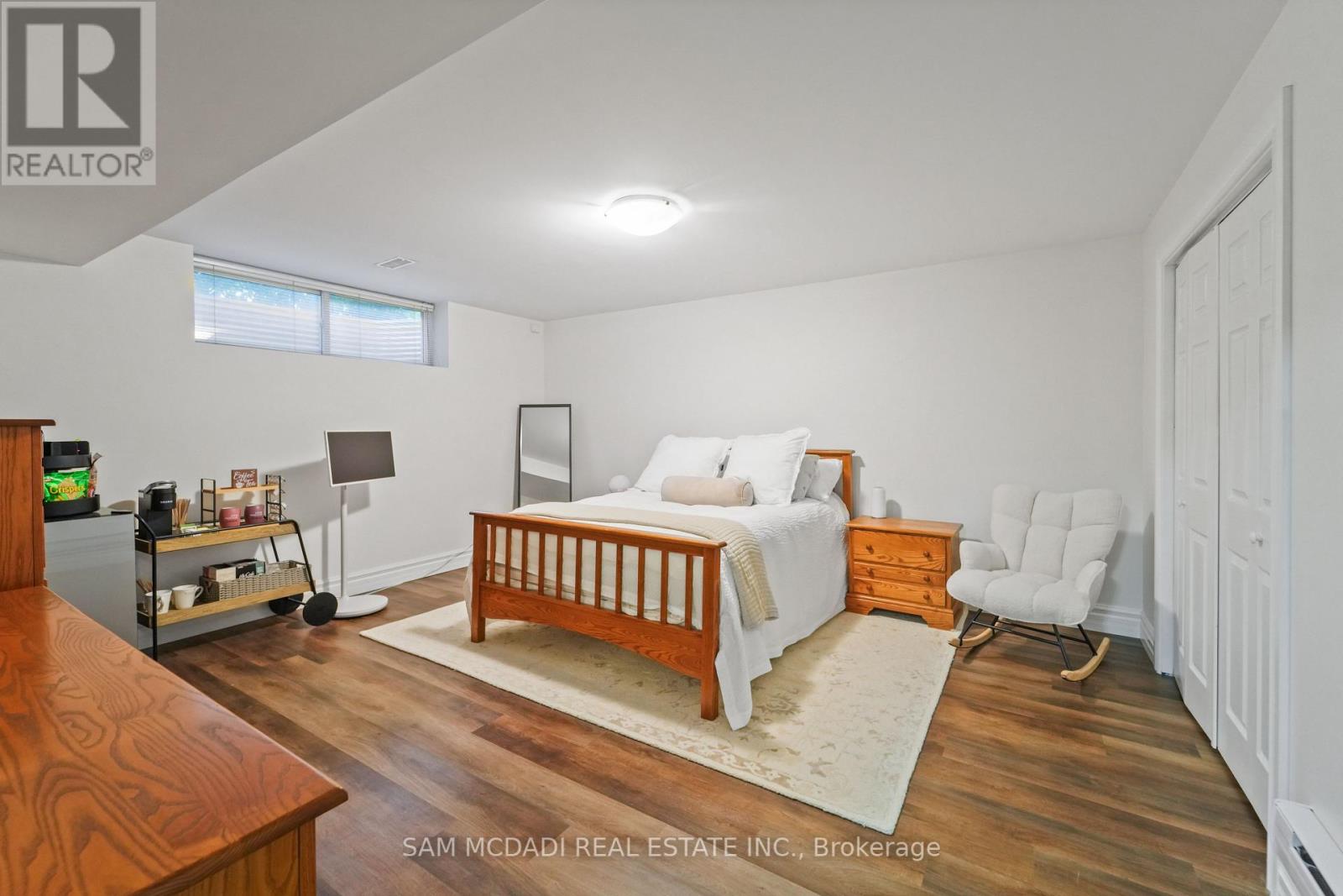 724 Atoka Drive, Mississauga, Ontario  L5H 1Y6 - Photo 37 - W12449718