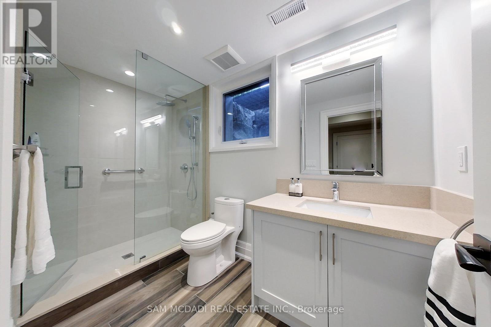 2006 Portway Avenue, Mississauga, Ontario  L5H 3M5 - Photo 39 - W12449728