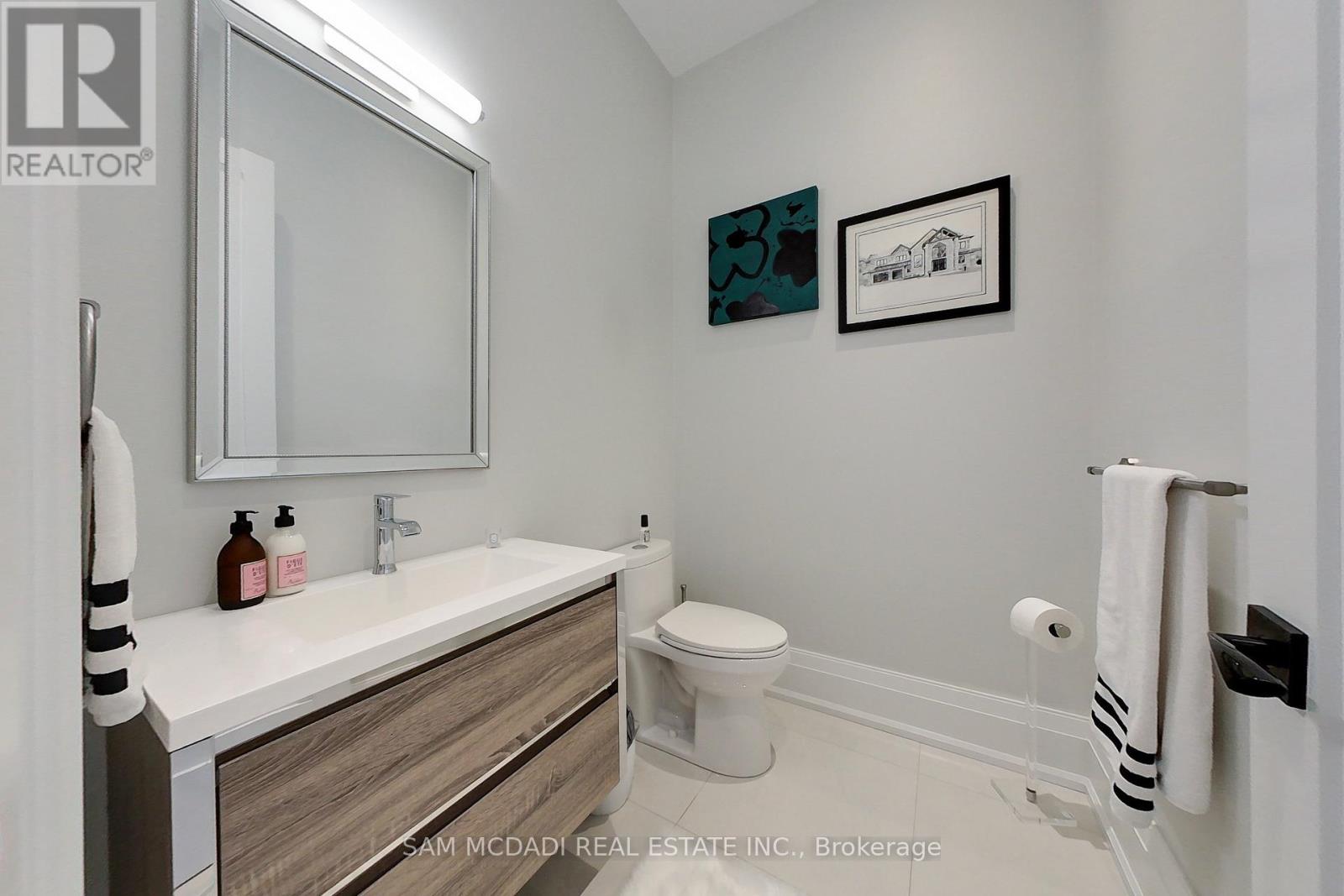 2006 Portway Avenue, Mississauga, Ontario  L5H 3M5 - Photo 7 - W12449728