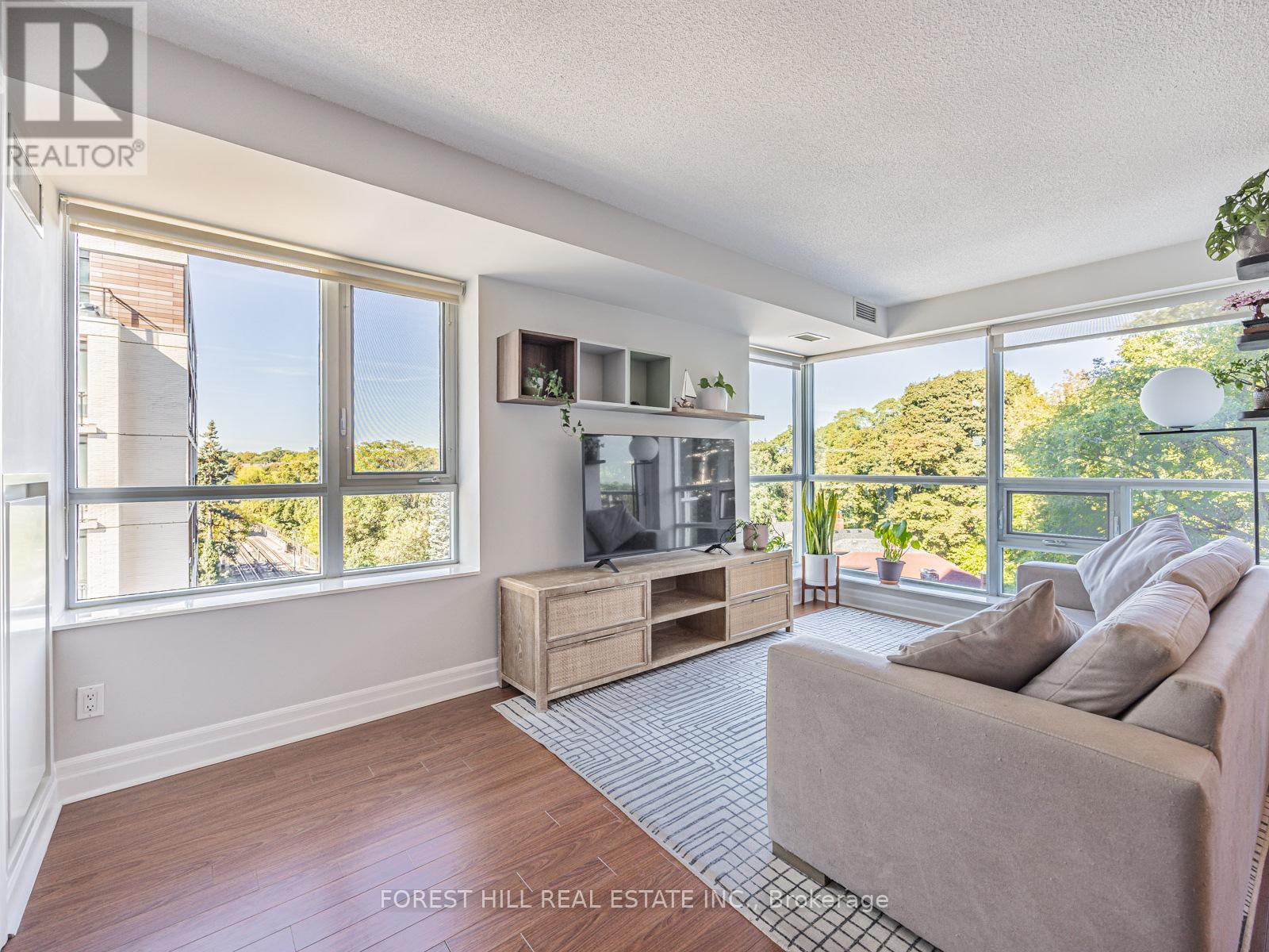 216 - 20 Gothic Avenue, Toronto (High Park North), Ontario  M6P 1T5 - Photo 4 - W12449729