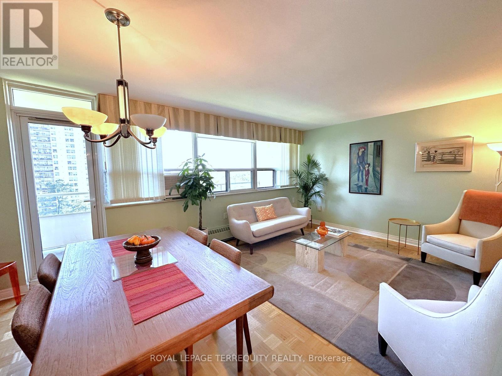 817 - 360 Ridelle Avenue, Toronto (Briar Hill-Belgravia), Ontario  M6B 1K1 - Photo 14 - W12449742