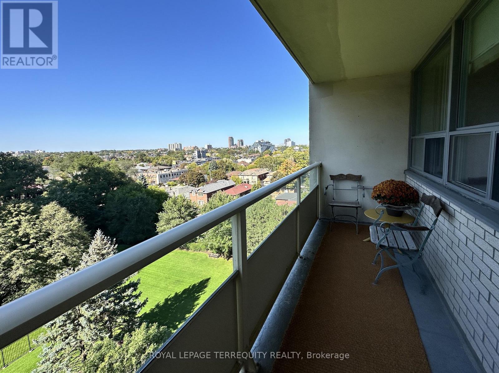 817 - 360 Ridelle Avenue, Toronto (Briar Hill-Belgravia), Ontario  M6B 1K1 - Photo 28 - W12449742
