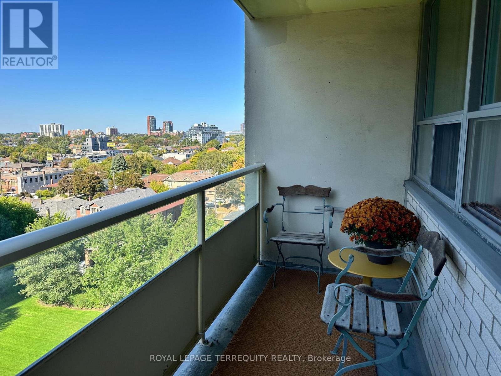 817 - 360 Ridelle Avenue, Toronto (Briar Hill-Belgravia), Ontario  M6B 1K1 - Photo 29 - W12449742
