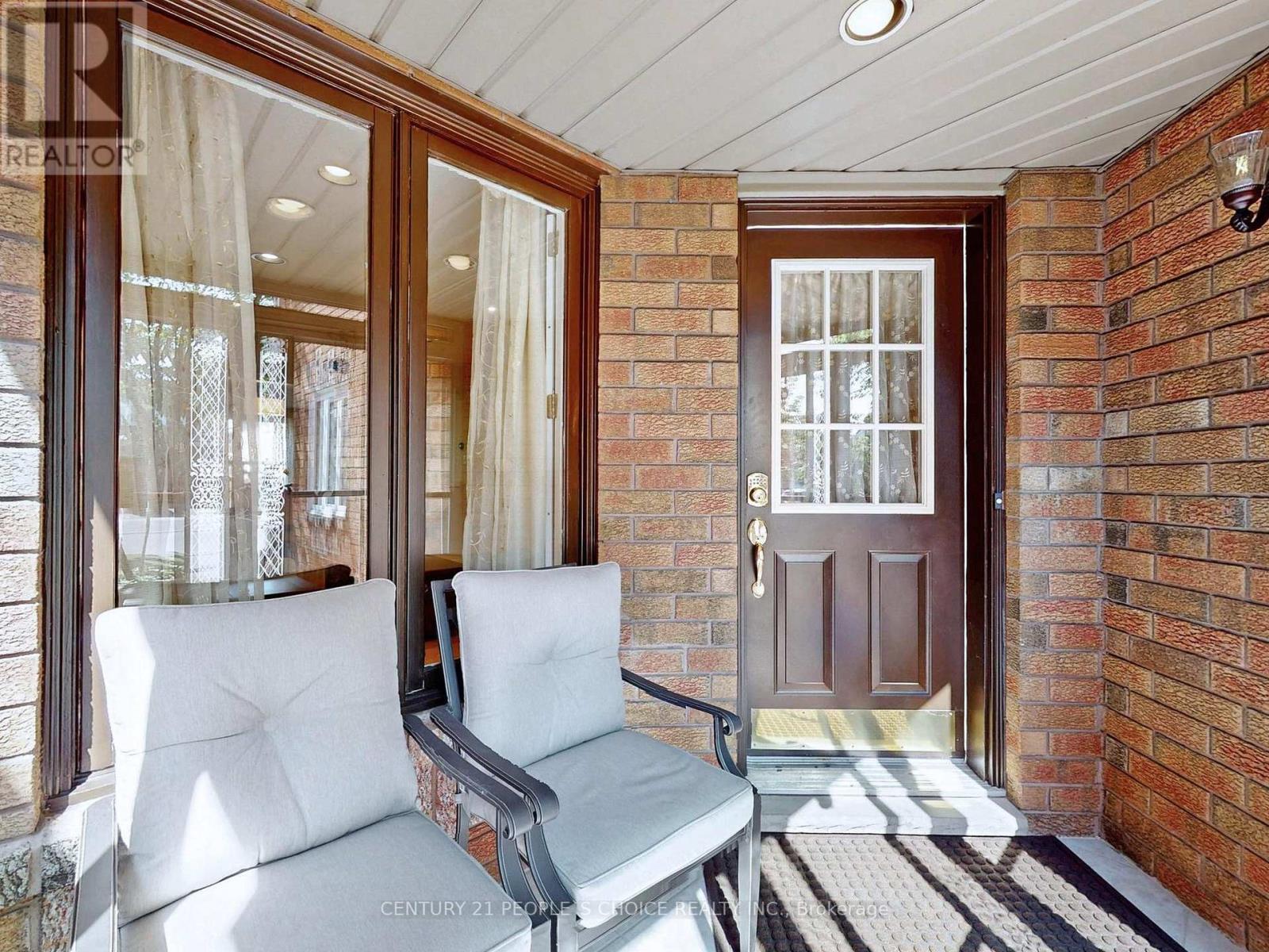 5731 Mersey Street, Mississauga, Ontario  L5V 1V7 - Photo 5 - W12449744