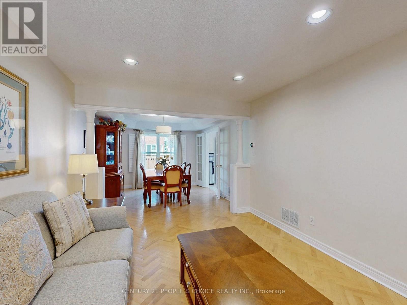 5731 Mersey Street, Mississauga, Ontario  L5V 1V7 - Photo 9 - W12449744