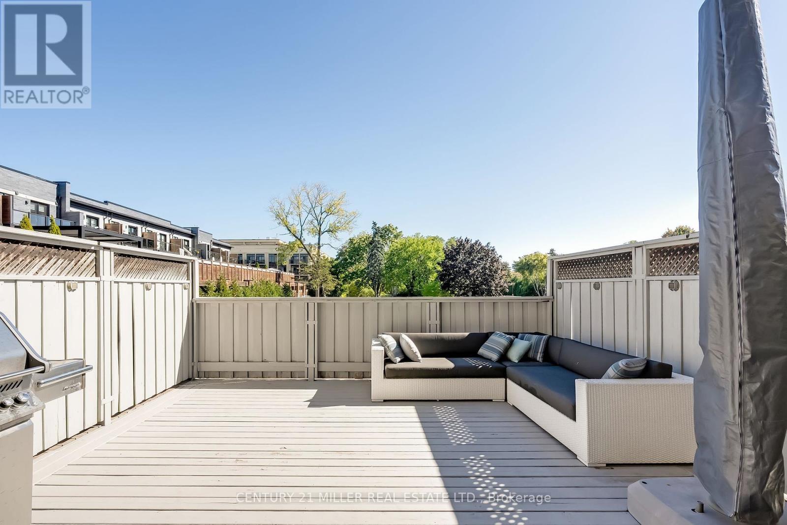 216 Rebecca Street, Oakville, Ontario  L6K 1J9 - Photo 14 - W12449751