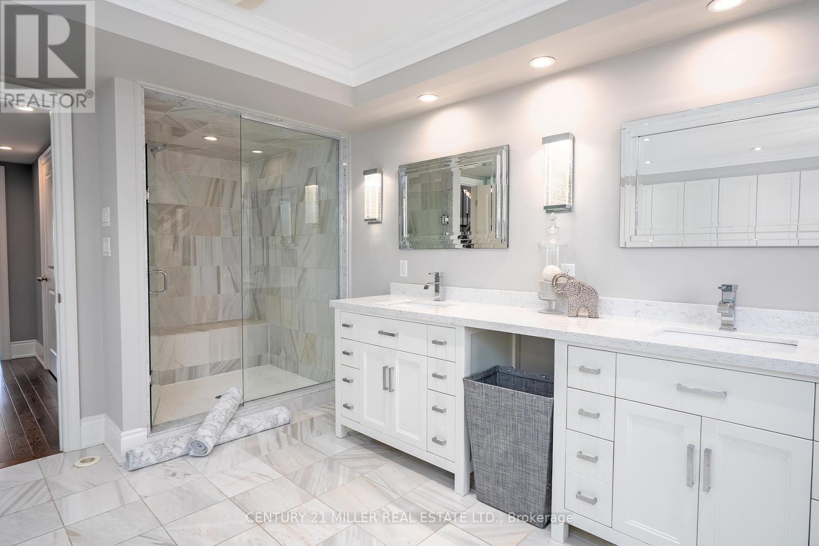 216 Rebecca Street, Oakville, Ontario  L6K 1J9 - Photo 23 - W12449751