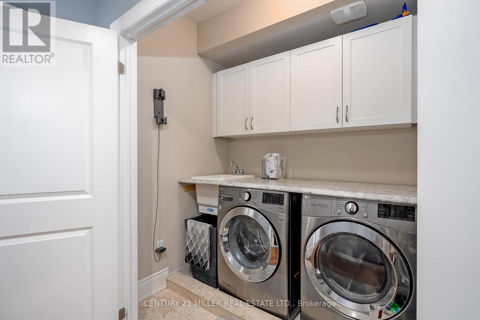 216 Rebecca Street, Oakville, Ontario  L6K 1J9 - Photo 28 - W12449751