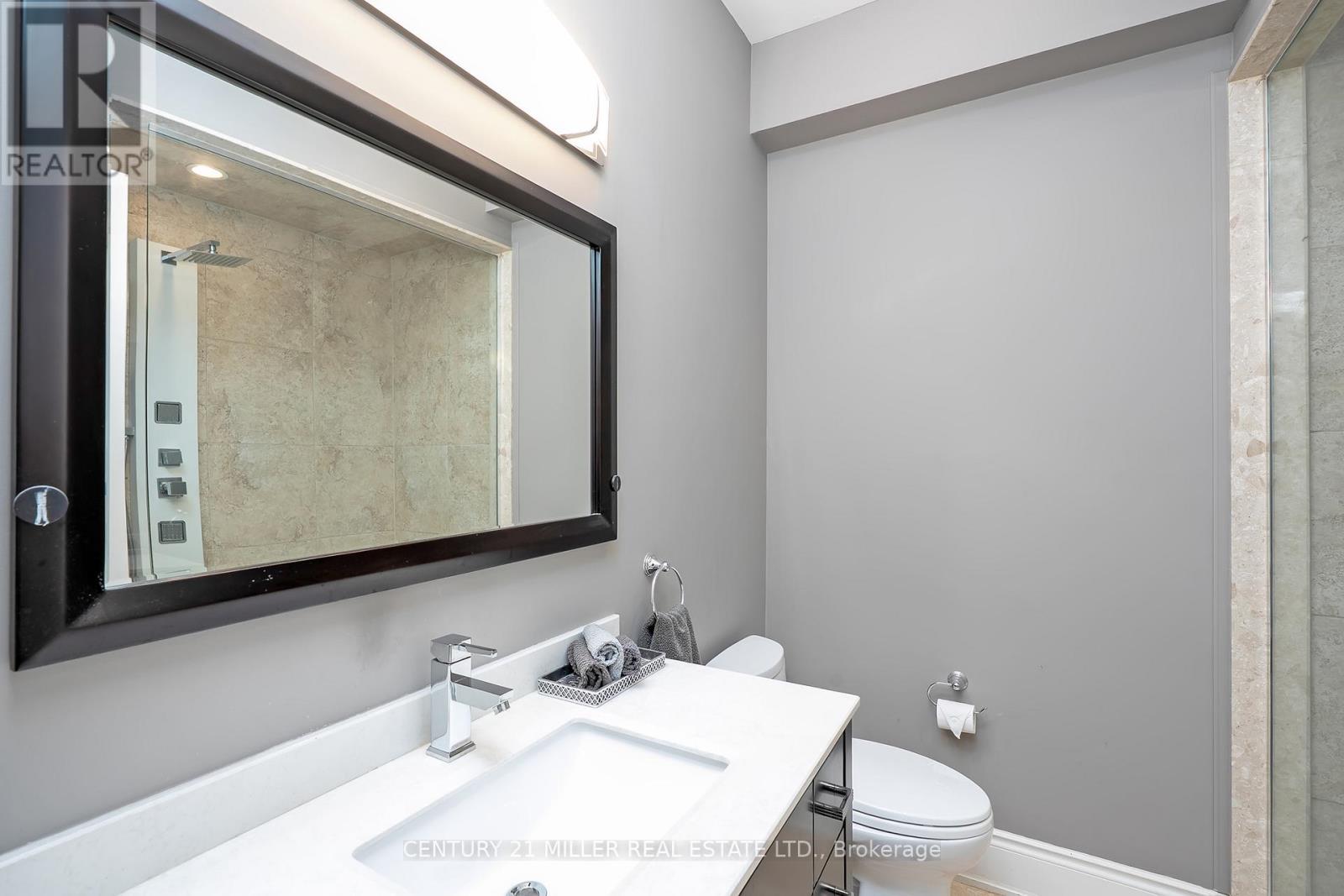 216 Rebecca Street, Oakville, Ontario  L6K 1J9 - Photo 29 - W12449751