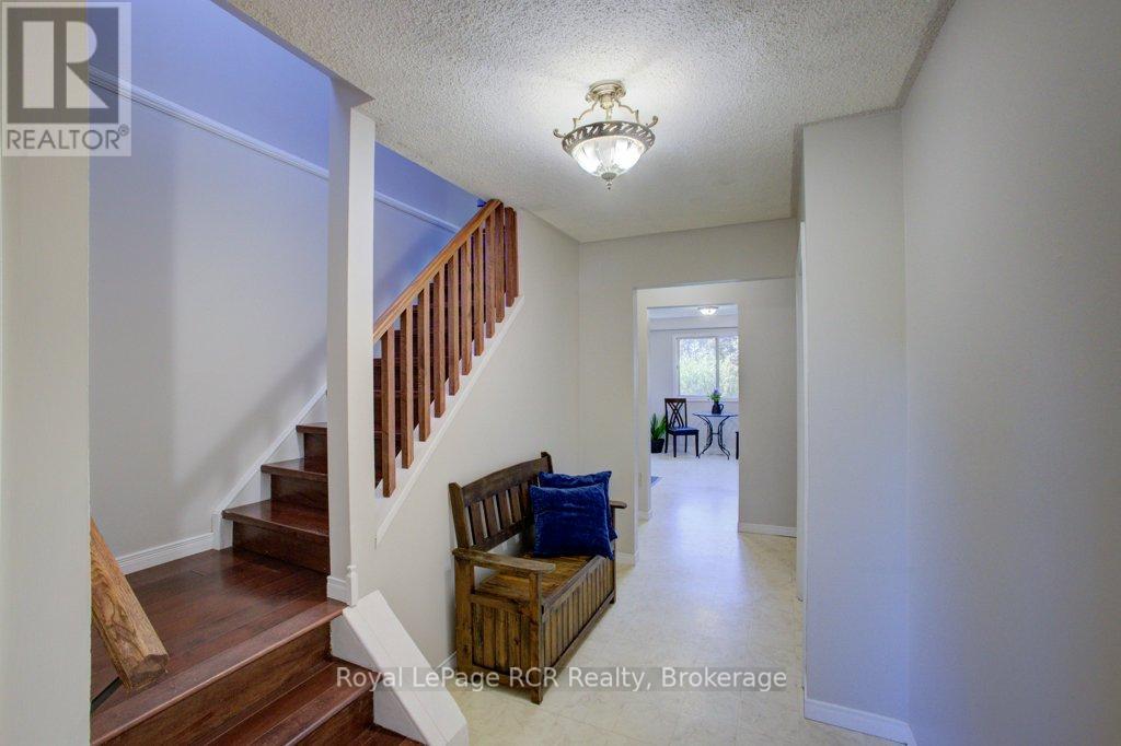 366 Auden Road, Guelph, Ontario  N1E 6V5 - Photo 4 - X12449790