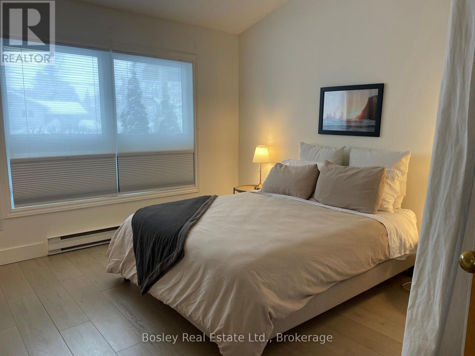17 - 58 Alice Street, Blue Mountains, Ontario  N0H 2P0 - Photo 12 - X12449828