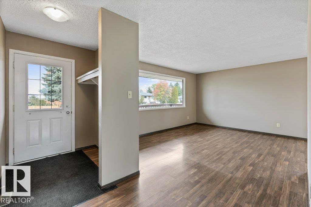 184 Homestead Cr Nw, Edmonton, Alberta  T5A 2Y4 - Photo 2 - E4461154