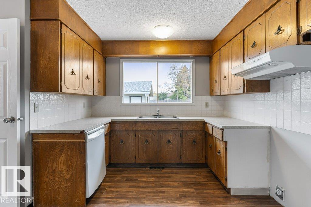184 Homestead Cr Nw, Edmonton, Alberta  T5A 2Y4 - Photo 9 - E4461154