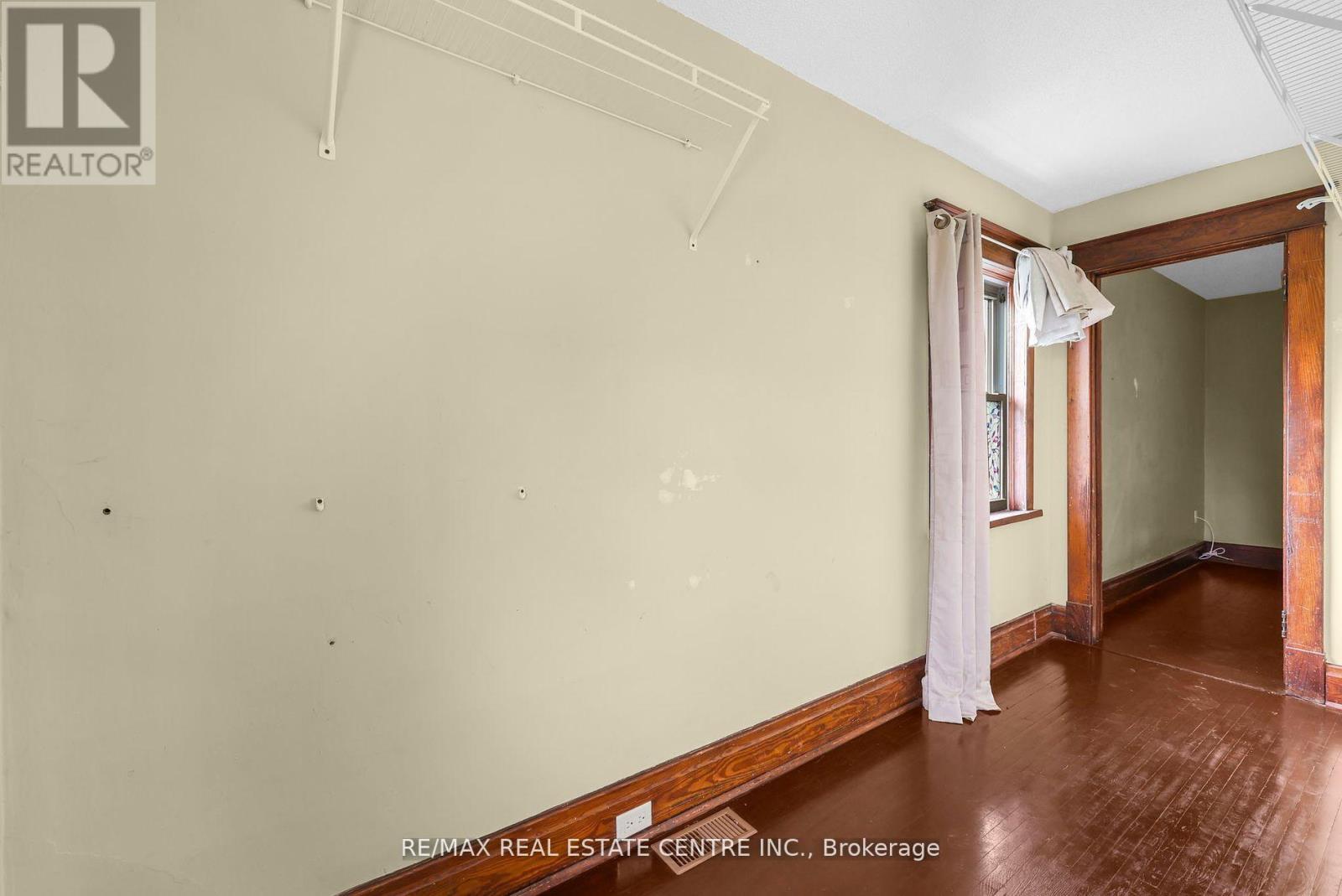 323 Queenston Road, Niagara-On-The-Lake, Ontario  L0S 1J0 - Photo 27 - X12449600