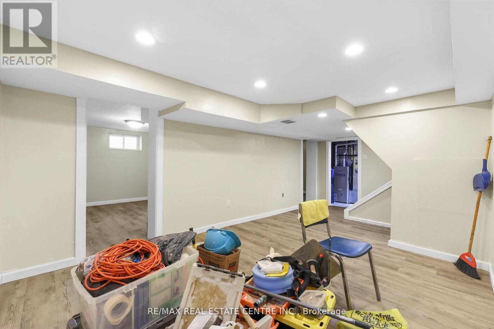 323 Queenston Road, Niagara-On-The-Lake, Ontario  L0S 1J0 - Photo 31 - X12449600