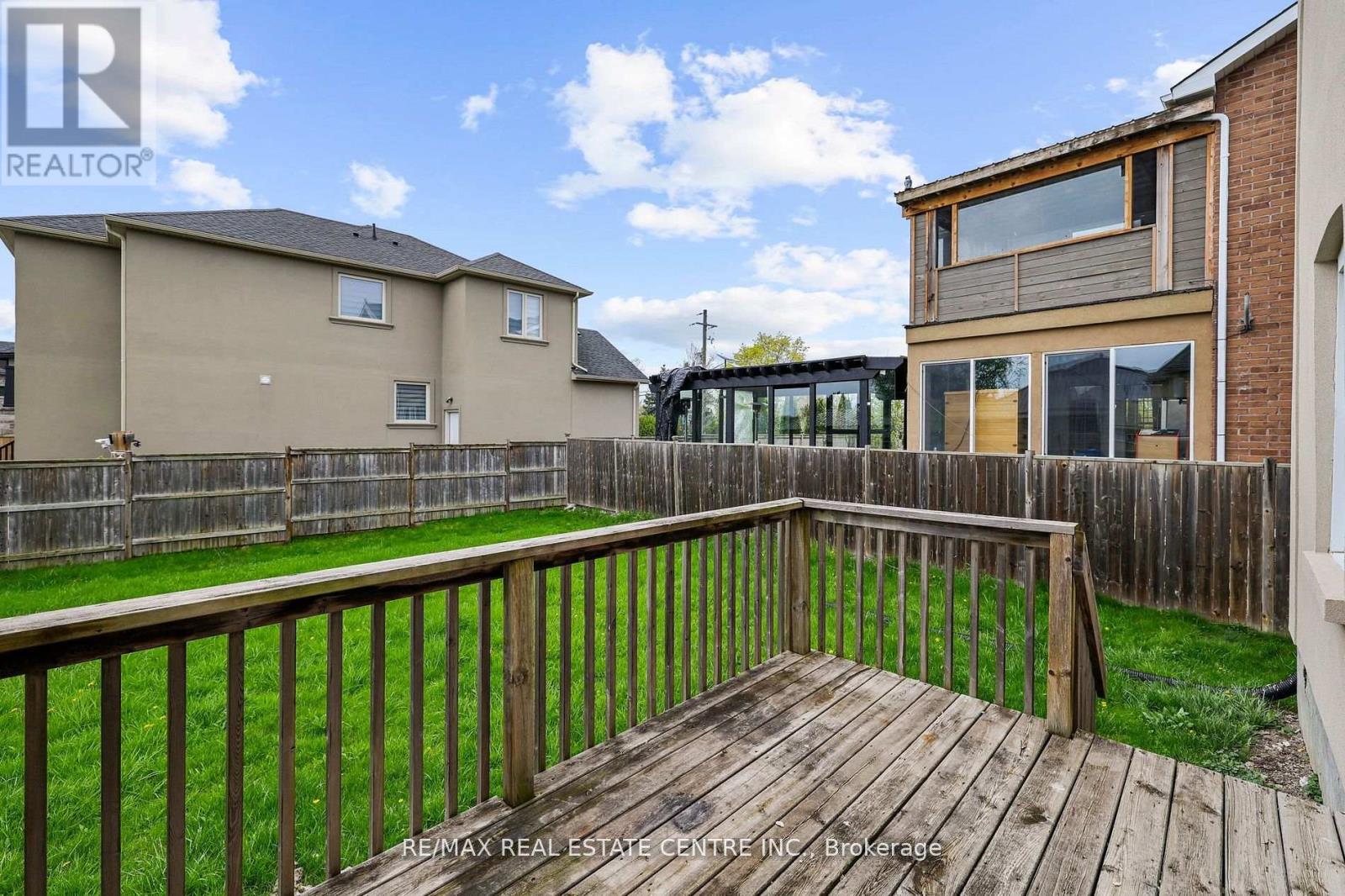 323 Queenston Road, Niagara-On-The-Lake, Ontario  L0S 1J0 - Photo 37 - X12449600
