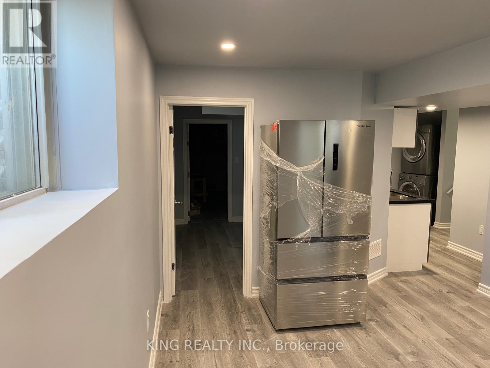 3768 Stewart Avenue, London South, Ontario  N6L 1K3 - Photo 4 - X12449627