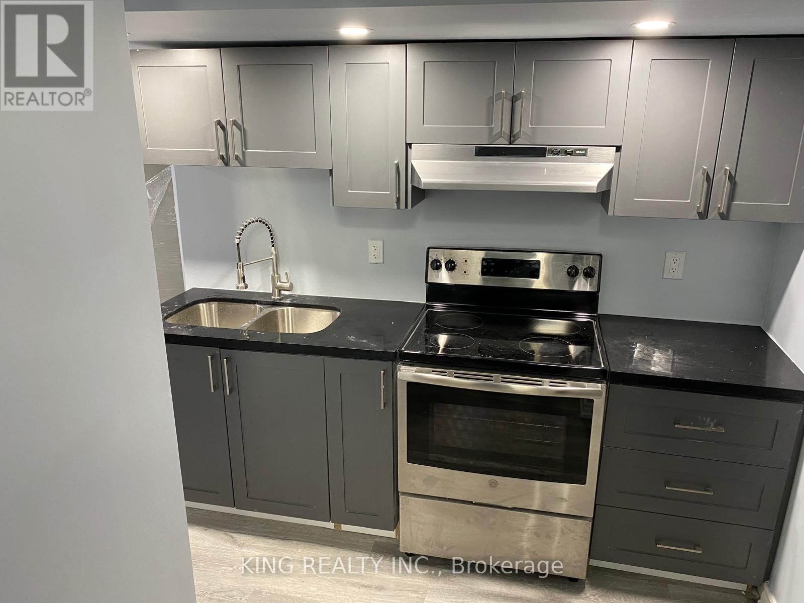 3768 Stewart Avenue, London South, Ontario  N6L 1K3 - Photo 7 - X12449627