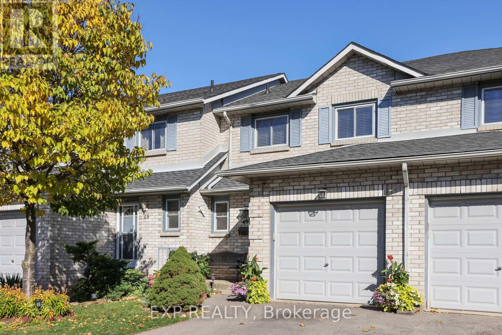 49 - 2 ROYALWOOD COURT, Hamilton, Ontario