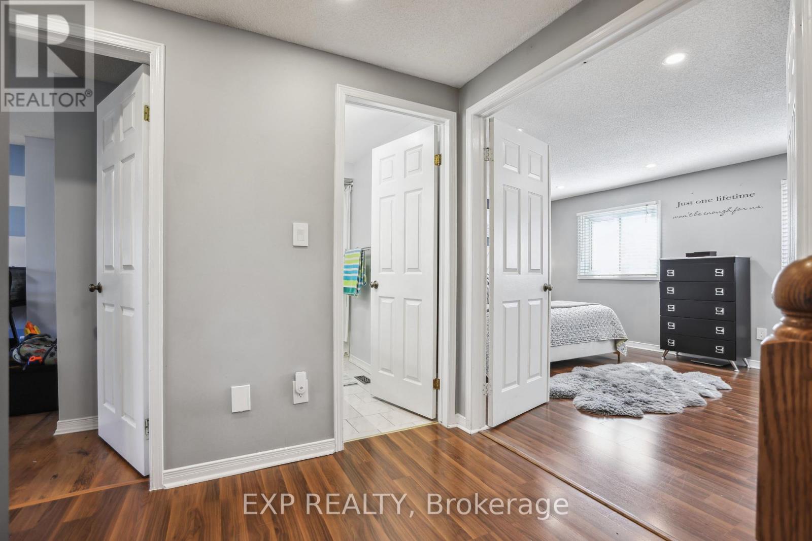 49 - 2 Royalwood Court, Hamilton, Ontario  L8E 4Z1 - Photo 10 - X12449630