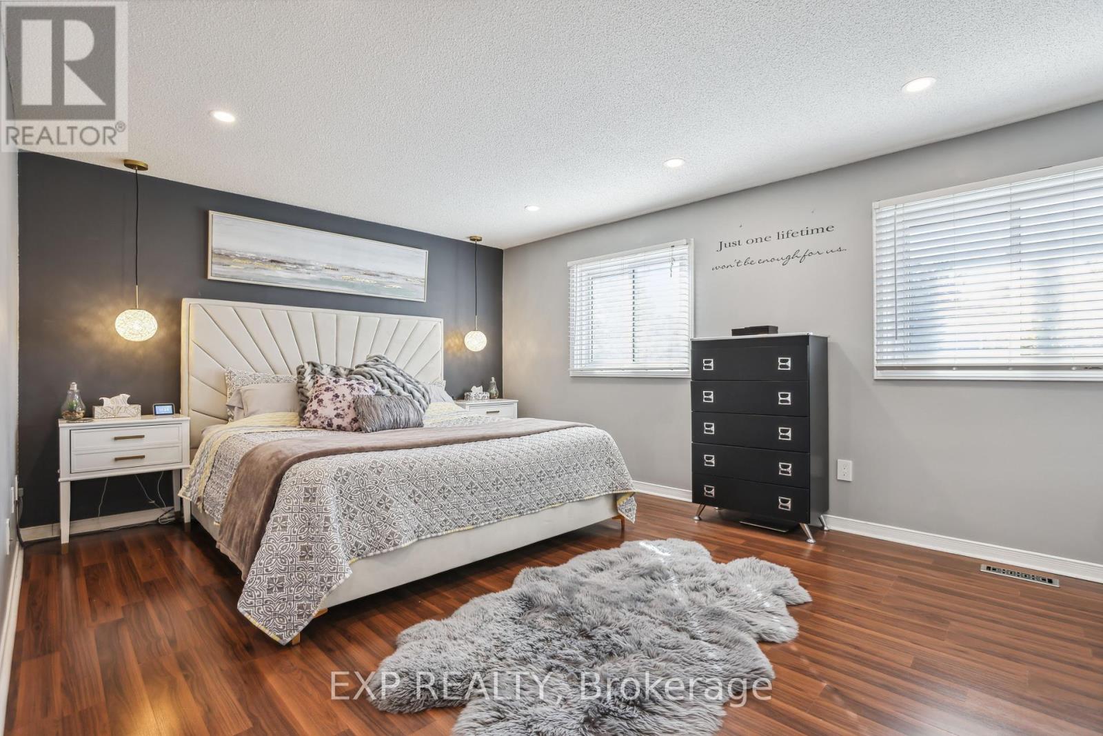 49 - 2 Royalwood Court, Hamilton, Ontario  L8E 4Z1 - Photo 11 - X12449630