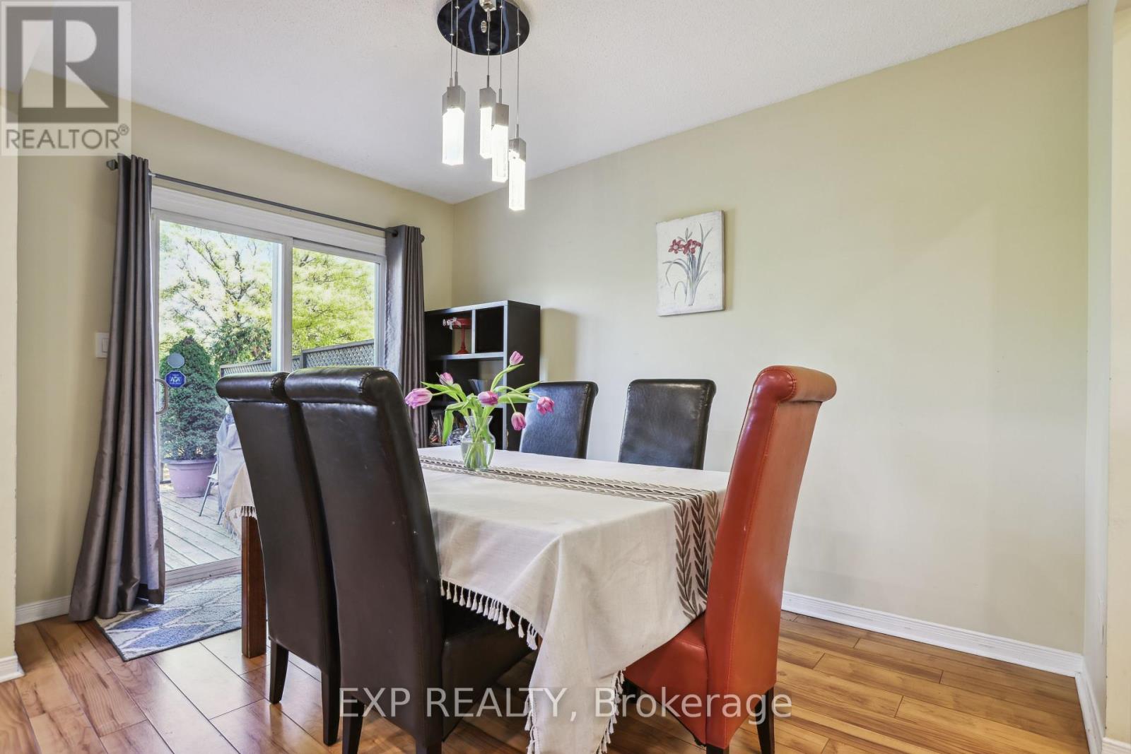 49 - 2 Royalwood Court, Hamilton, Ontario  L8E 4Z1 - Photo 7 - X12449630