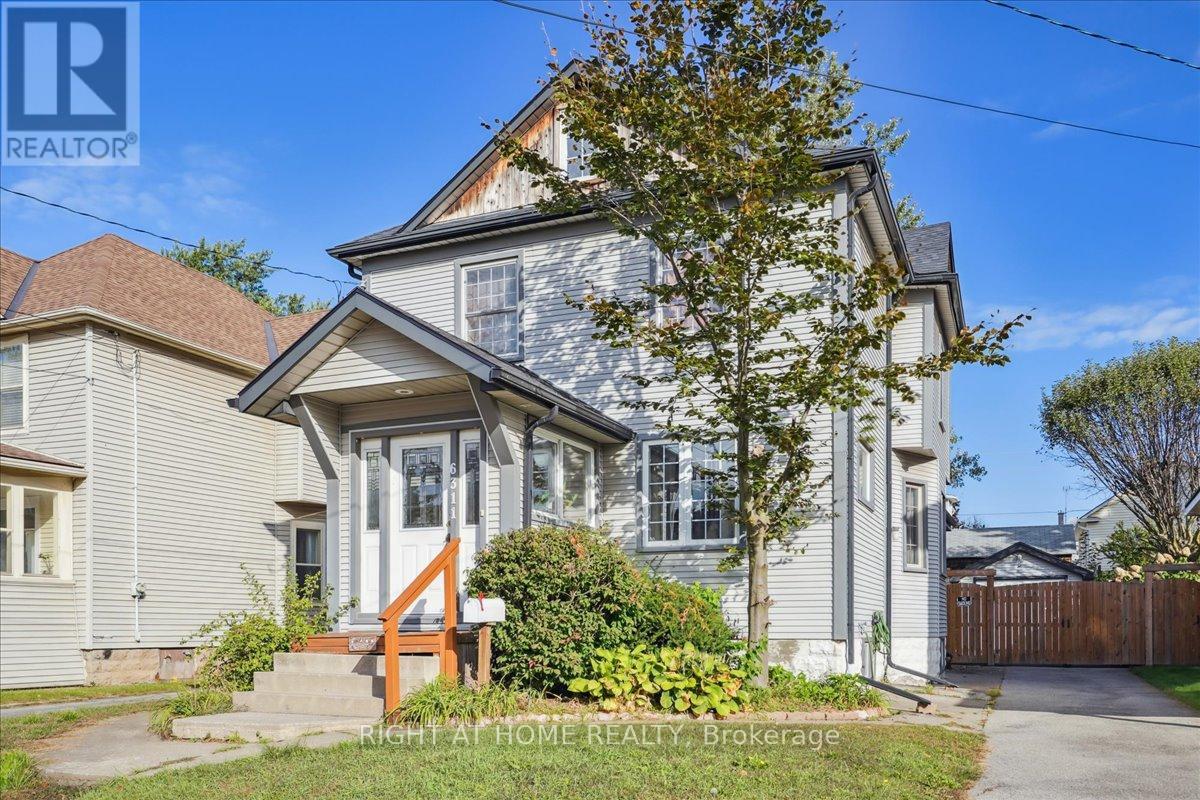 6311 Barker Street, Niagara Falls, Ontario  L2G 1Y6 - Photo 2 - X12449646