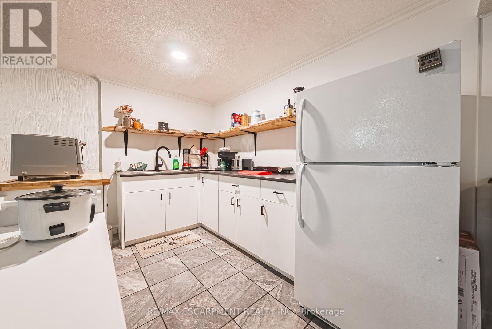 44 Billington Crescent, Hamilton, Ontario  L8T 4R1 - Photo 26 - X12449691