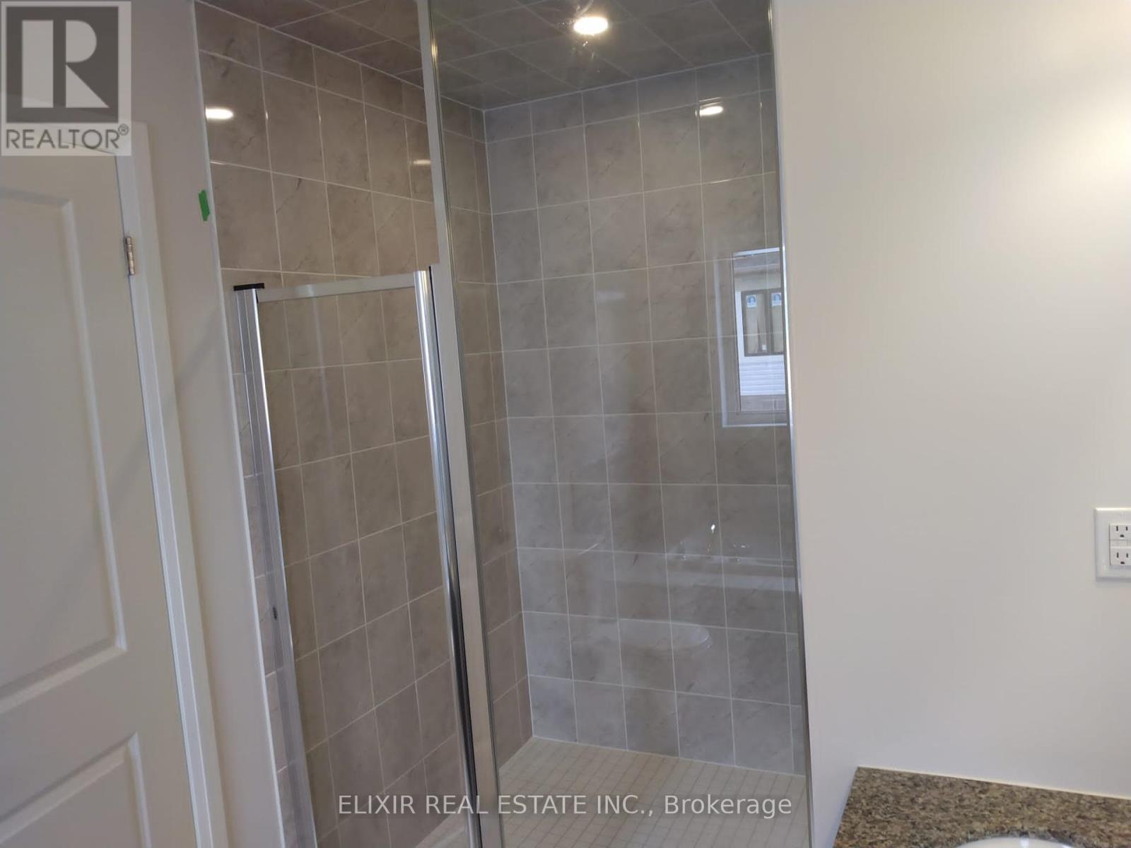 3 Weylie Street E, Hamilton, Ontario  L0R 1W0 - Photo 13 - X12449717