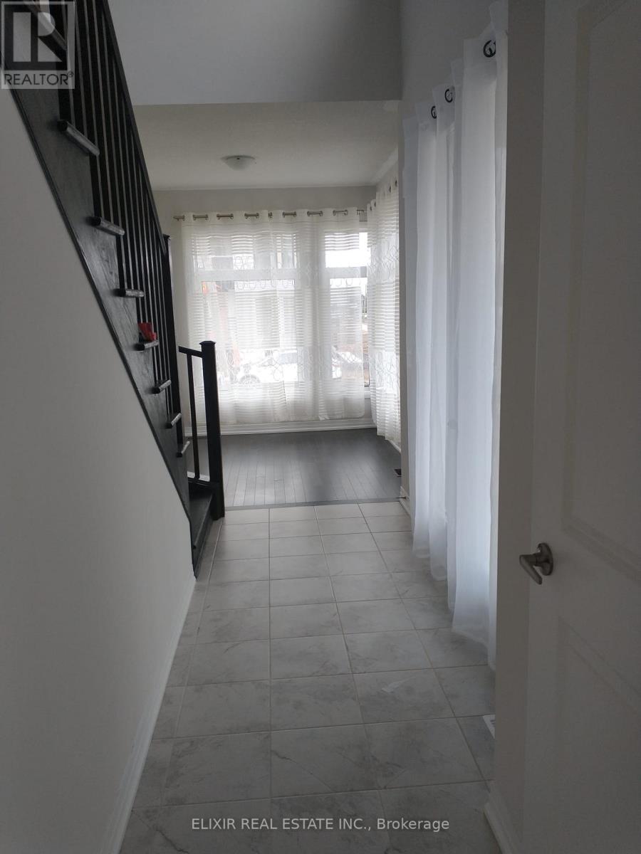 3 Weylie Street E, Hamilton, Ontario  L0R 1W0 - Photo 4 - X12449717