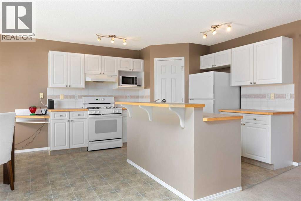 52 Citadel Vista Green Nw, Calgary, Alberta  T3G 4W7 - Photo 9 - A2259362