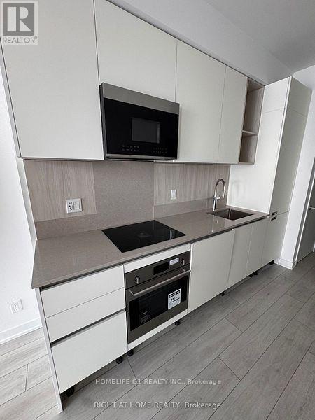 811 - 39 Mary Street, Barrie, Ontario  L4N 1S9 - Photo 17 - S12439135