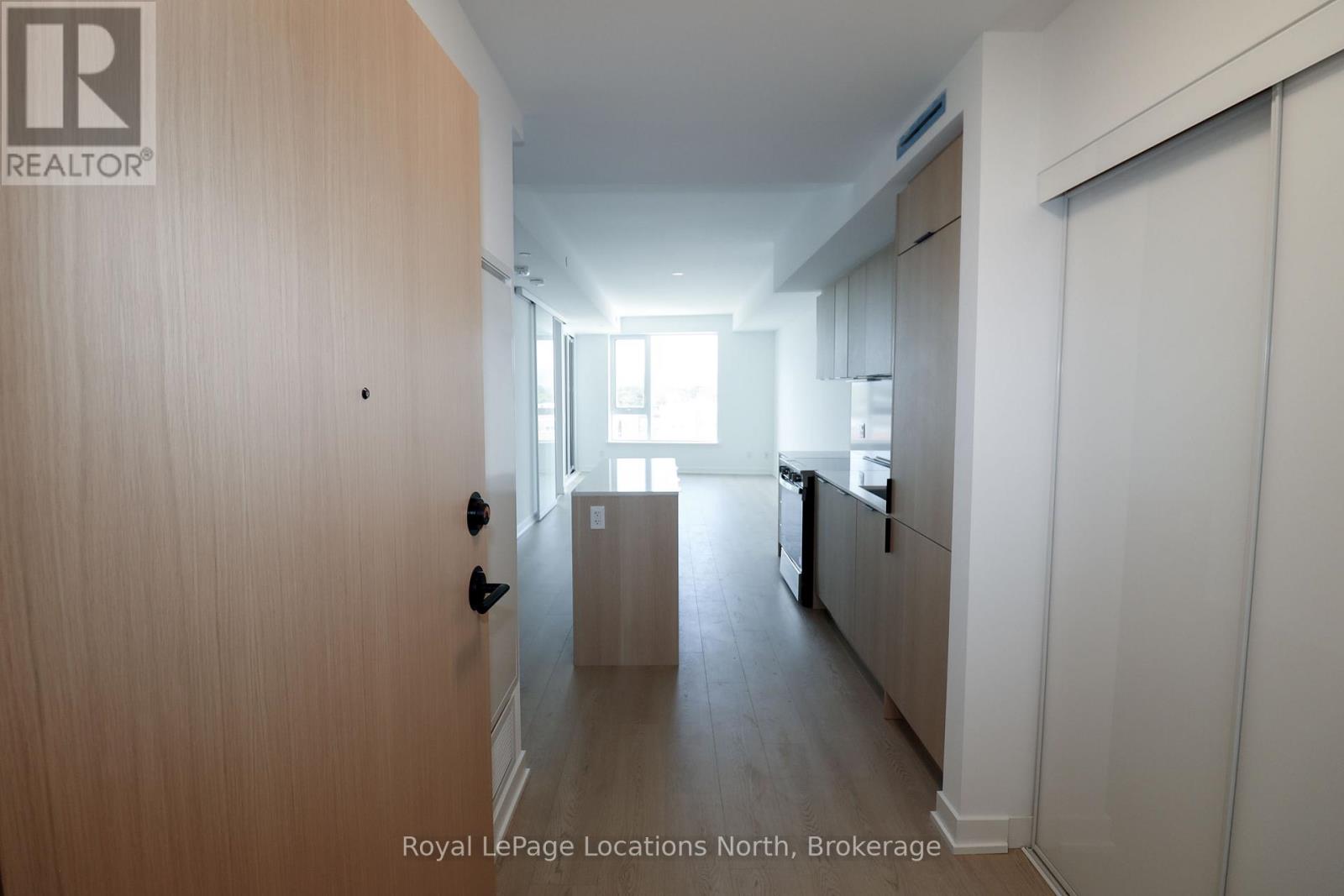 518 - 31 Huron Street, Collingwood, Ontario  L9Y 0E8 - Photo 2 - S12447402