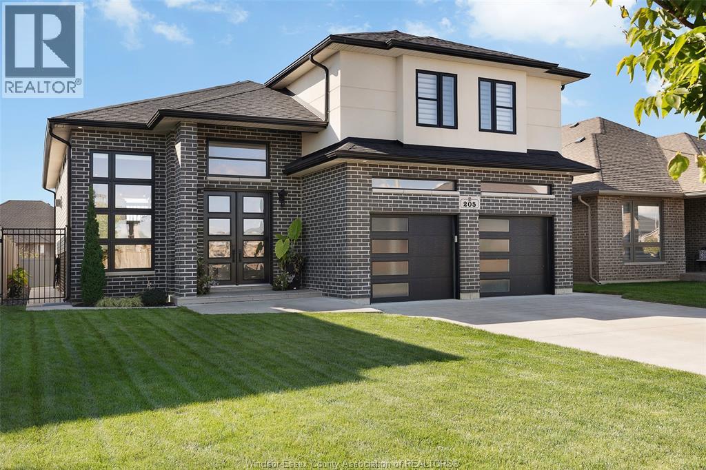 205 MULLEN CRESCENT, Amherstburg, Ontario