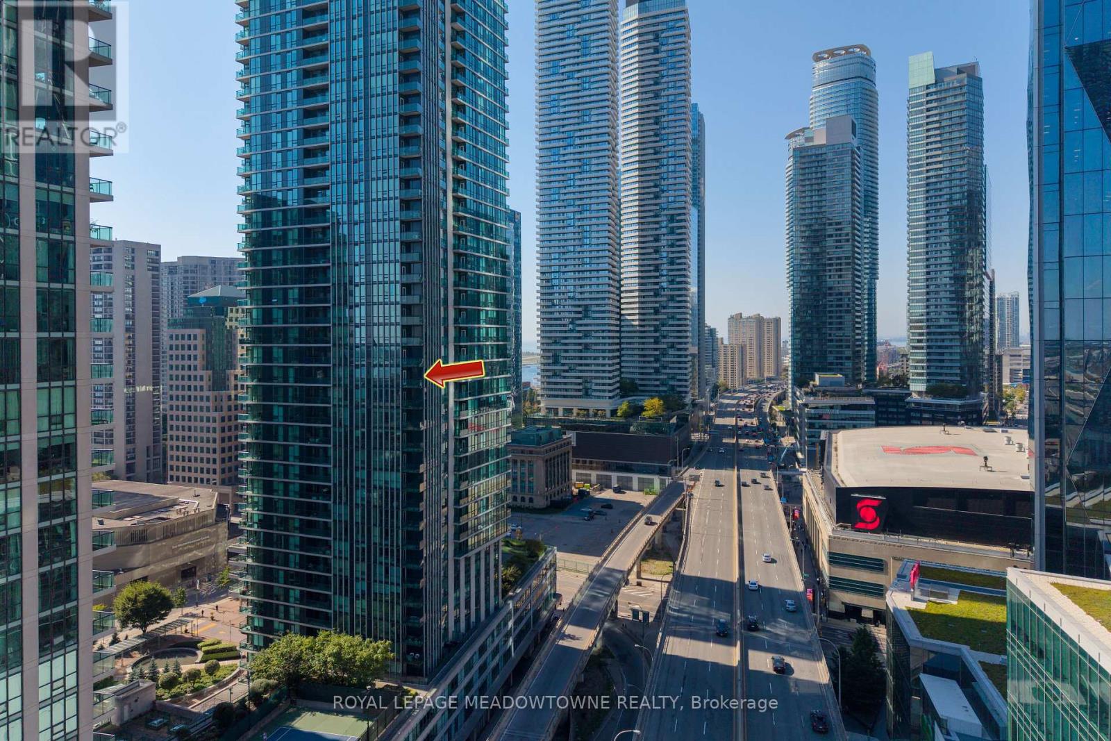 1805 - 18 Harbour Street, Toronto, Ontario  M5J 2Z6 - Photo 24 - C12449695