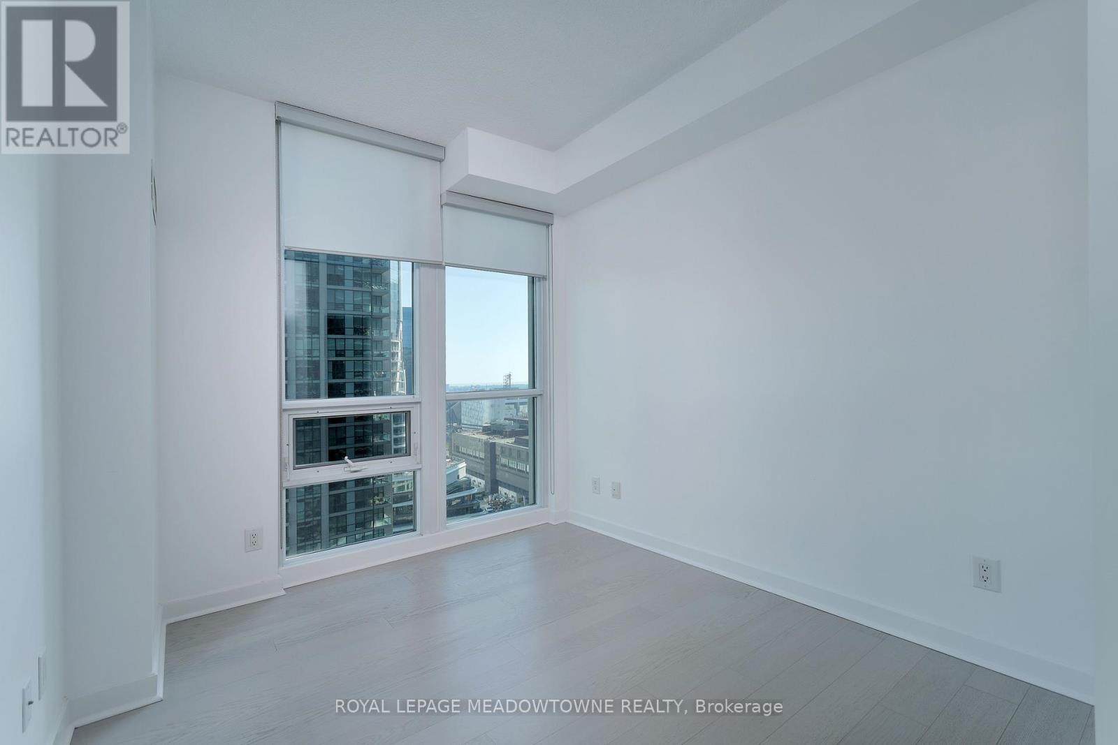 1805 - 18 Harbour Street, Toronto, Ontario  M5J 2Z6 - Photo 25 - C12449695