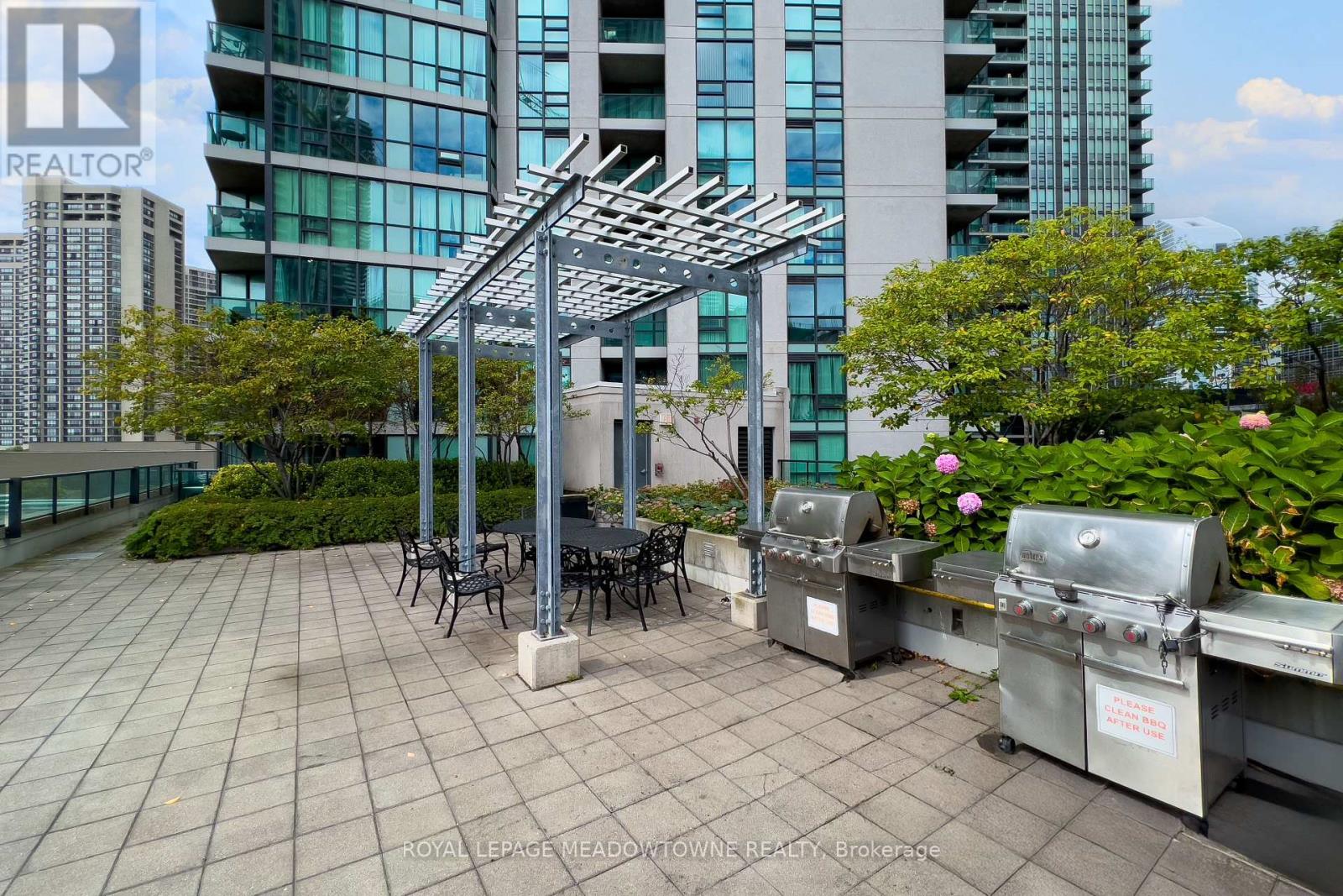 1805 - 18 Harbour Street, Toronto, Ontario  M5J 2Z6 - Photo 37 - C12449695