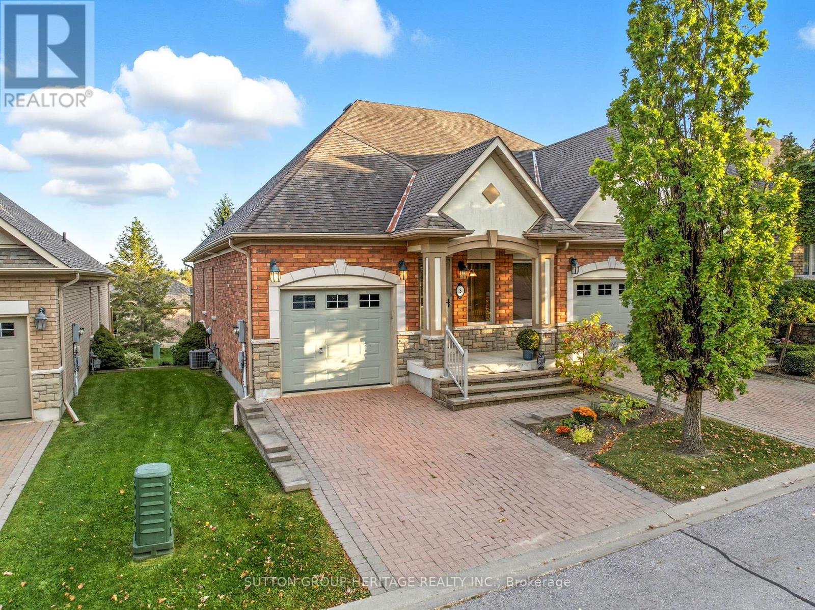 5 Via Vistana Road, New Tecumseth, Ontario  L9R 0C5 - Photo 2 - N12448672