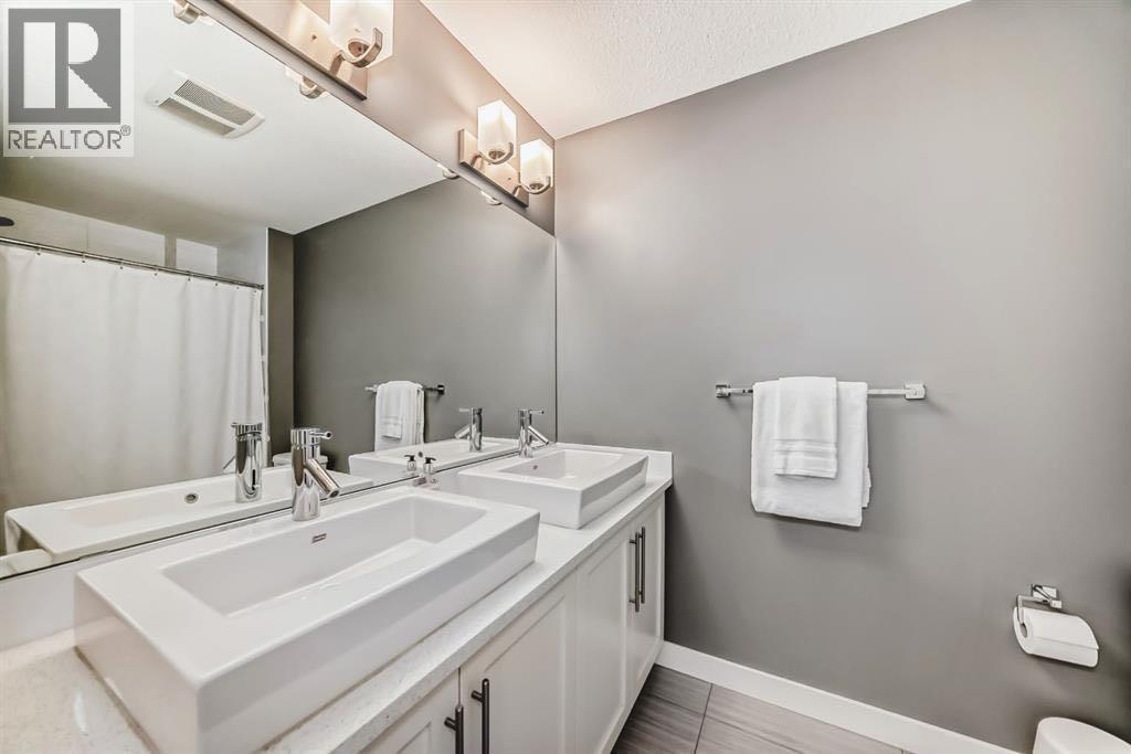288 Rainbow Falls Green, Chestermere, Alberta  T1X 0S4 - Photo 18 - A2262855