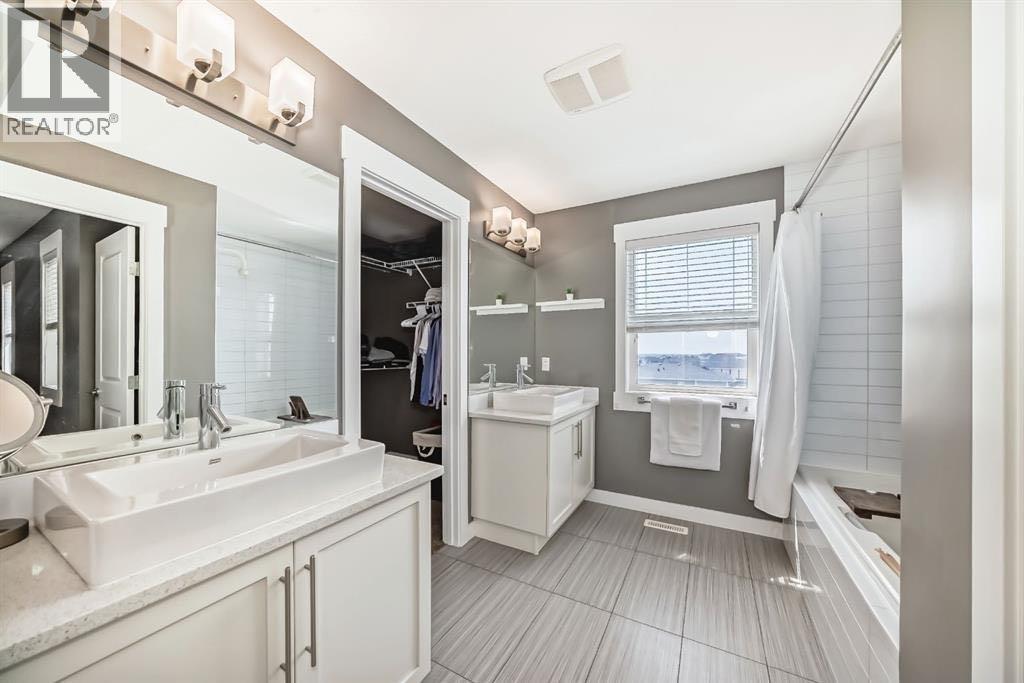 288 Rainbow Falls Green, Chestermere, Alberta  T1X 0S4 - Photo 25 - A2262855