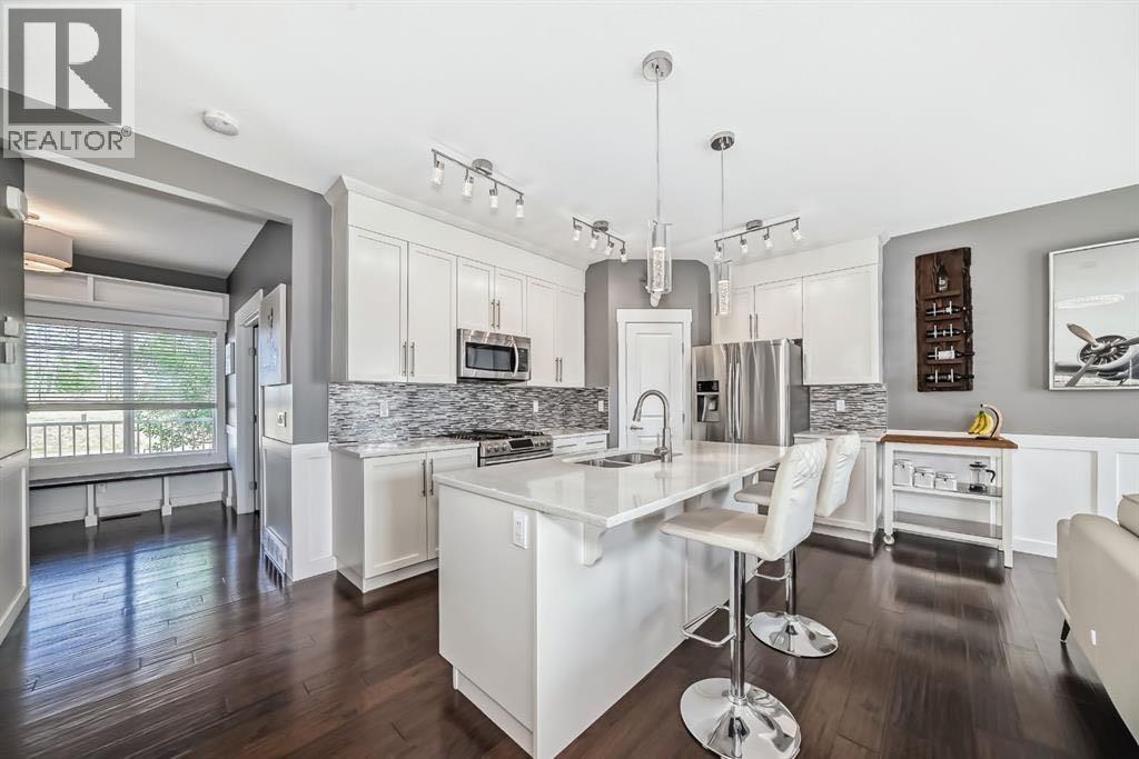 288 Rainbow Falls Green, Chestermere, Alberta  T1X 0S4 - Photo 4 - A2262855