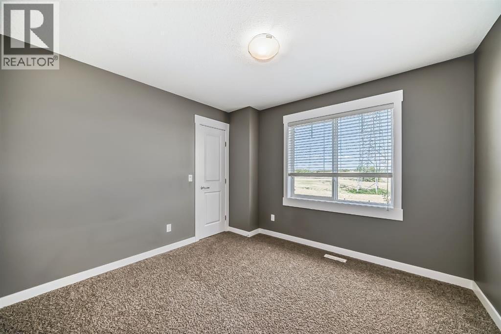 288 Rainbow Falls Green, Chestermere, Alberta  T1X 0S4 - Photo 40 - A2262855