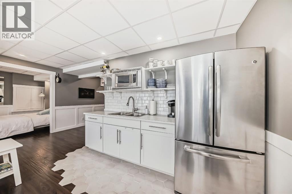 288 Rainbow Falls Green, Chestermere, Alberta  T1X 0S4 - Photo 43 - A2262855