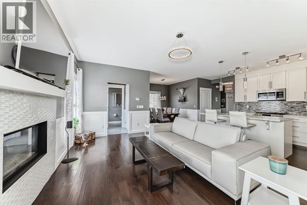 288 Rainbow Falls Green, Chestermere, Alberta  T1X 0S4 - Photo 5 - A2262855