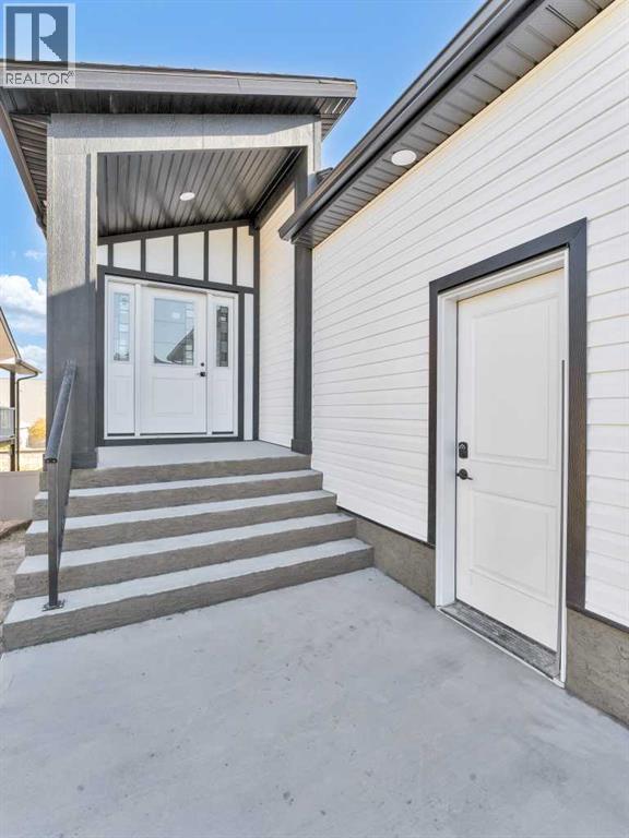 31 Sierra Road Sw, Medicine Hat, Alberta  T1B 4Y6 - Photo 4 - A2222885