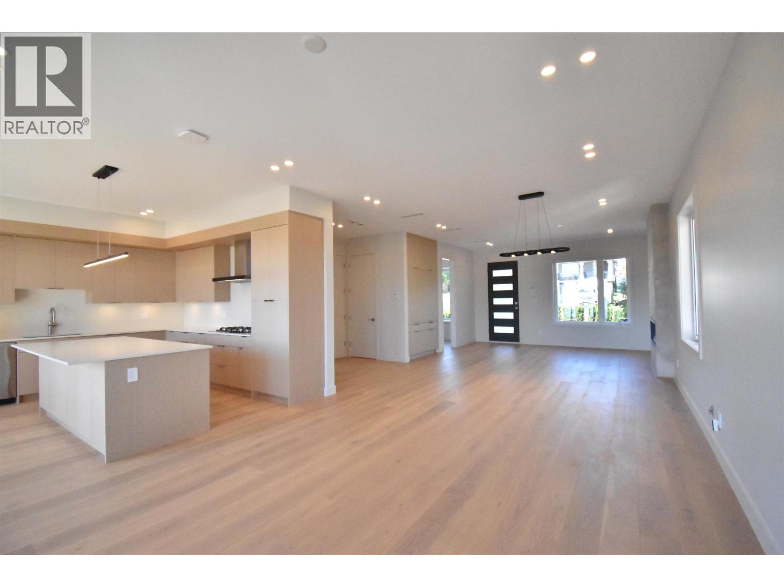 6252 Kitchener Street, Burnaby, British Columbia  V5B 2J4 - Photo 5 - R3035144